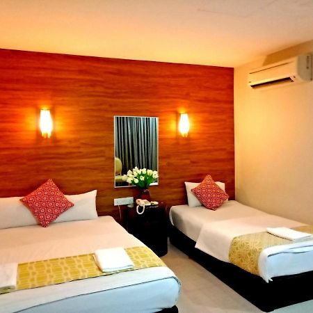 อีซี โฮเต็ล แอท อัมปัง Hotel Batu Empat ภายนอก รูปภาพ