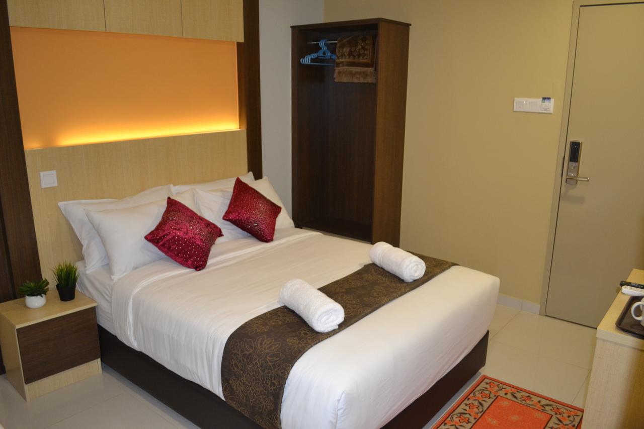 อีซี โฮเต็ล แอท อัมปัง Hotel Batu Empat ภายนอก รูปภาพ