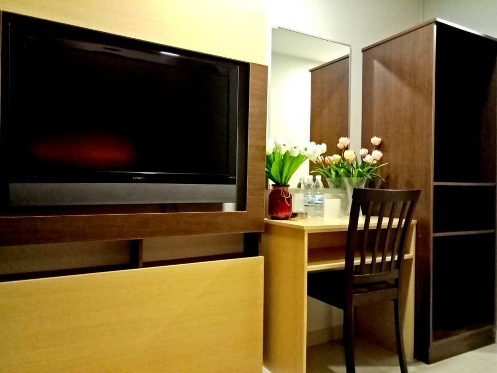 อีซี โฮเต็ล แอท อัมปัง Hotel Batu Empat ภายนอก รูปภาพ