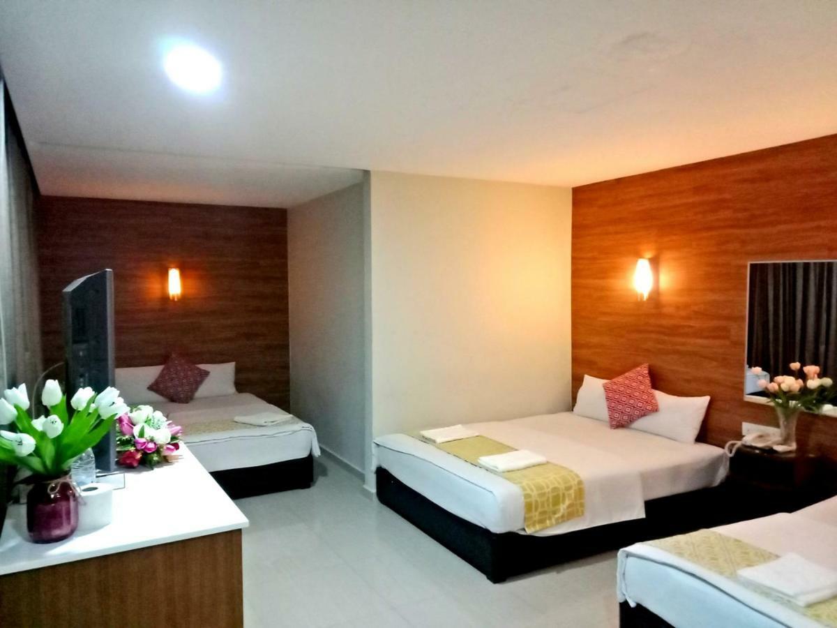 อีซี โฮเต็ล แอท อัมปัง Hotel Batu Empat ภายนอก รูปภาพ