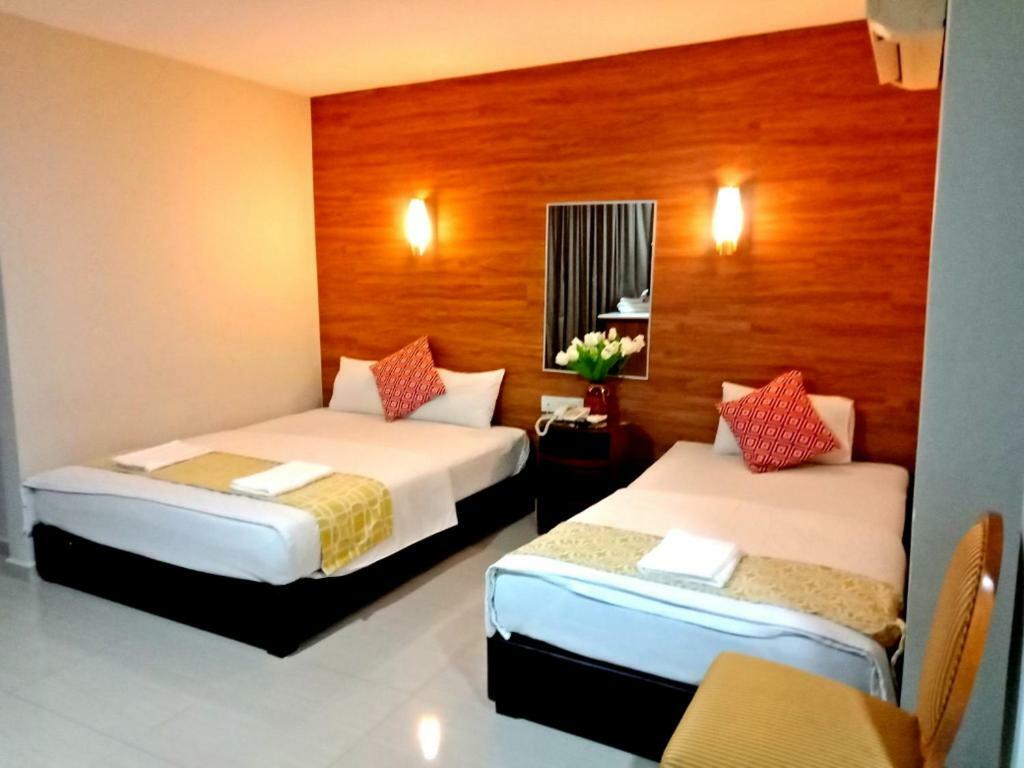 อีซี โฮเต็ล แอท อัมปัง Hotel Batu Empat ภายนอก รูปภาพ