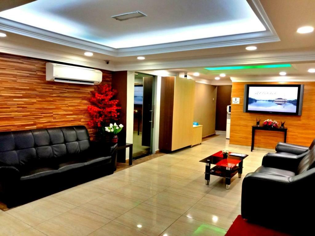 อีซี โฮเต็ล แอท อัมปัง Hotel Batu Empat ภายนอก รูปภาพ