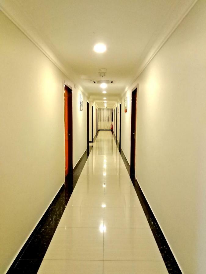 อีซี โฮเต็ล แอท อัมปัง Hotel Batu Empat ภายนอก รูปภาพ