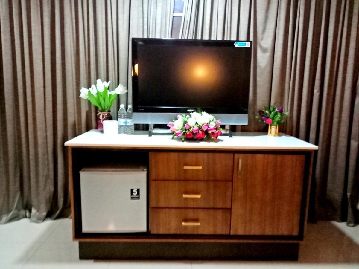 อีซี โฮเต็ล แอท อัมปัง Hotel Batu Empat ภายนอก รูปภาพ