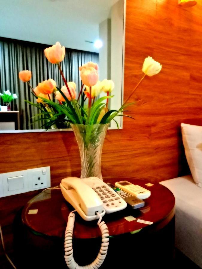 อีซี โฮเต็ล แอท อัมปัง Hotel Batu Empat ภายนอก รูปภาพ