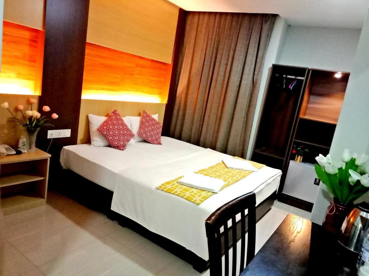 อีซี โฮเต็ล แอท อัมปัง Hotel Batu Empat ภายนอก รูปภาพ